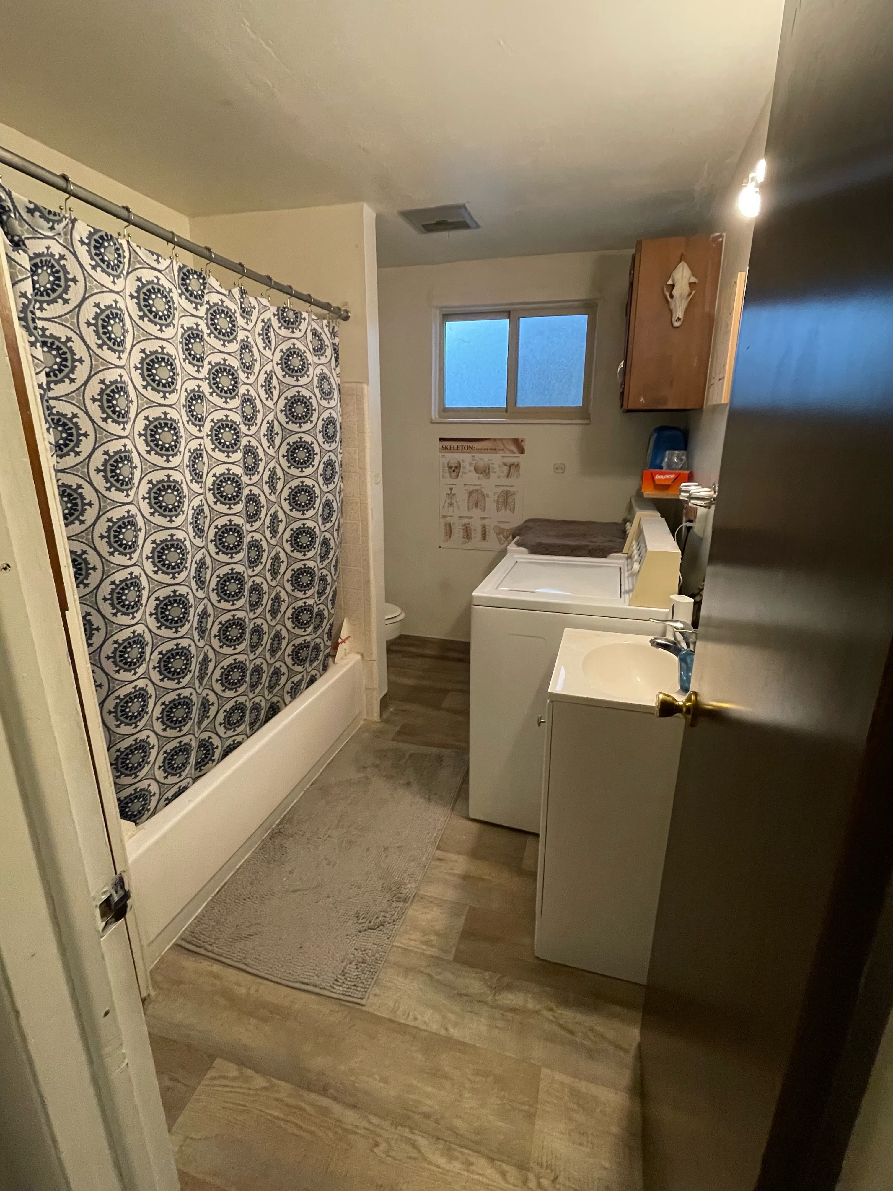 Pineview Apartments