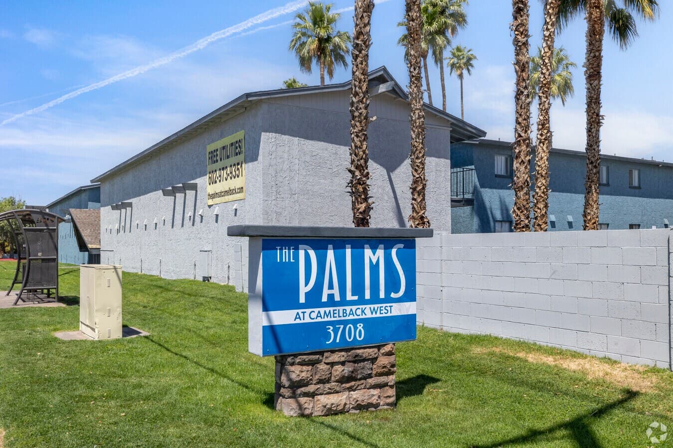 The Palms at Camelback West Apartments