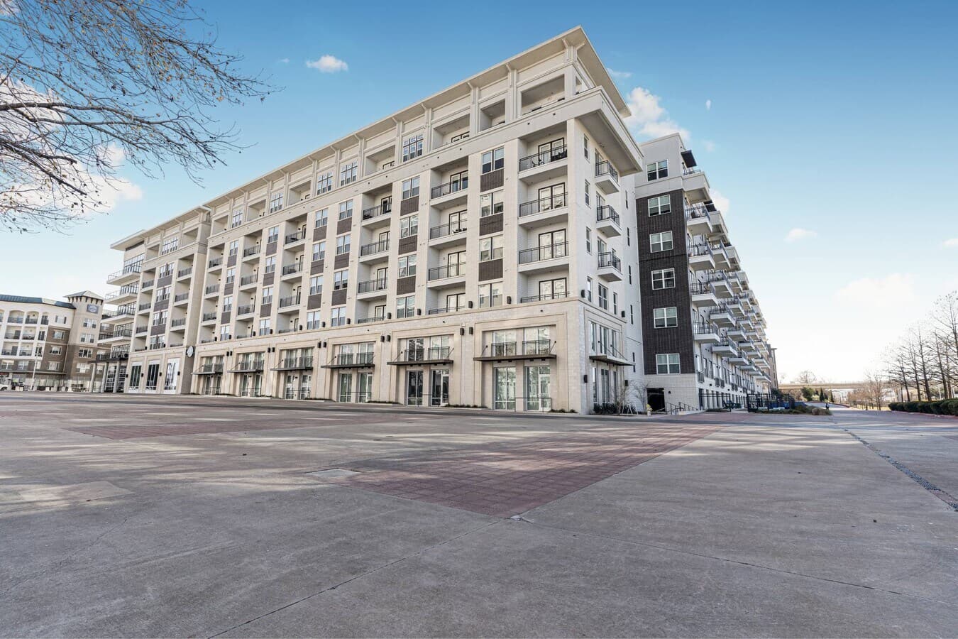 Ovation at Galatyn Park Apartments