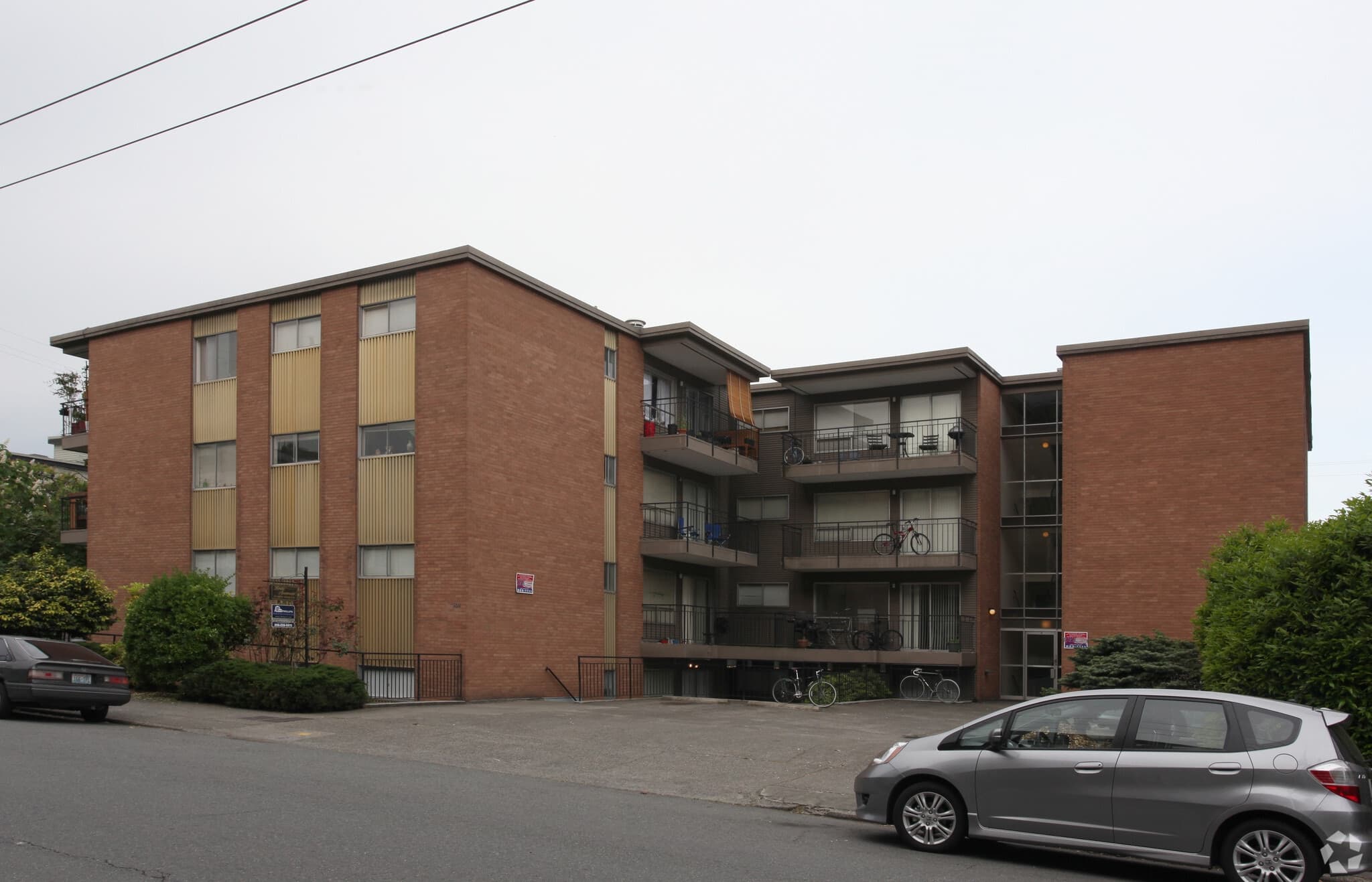 Lorelei Apartments