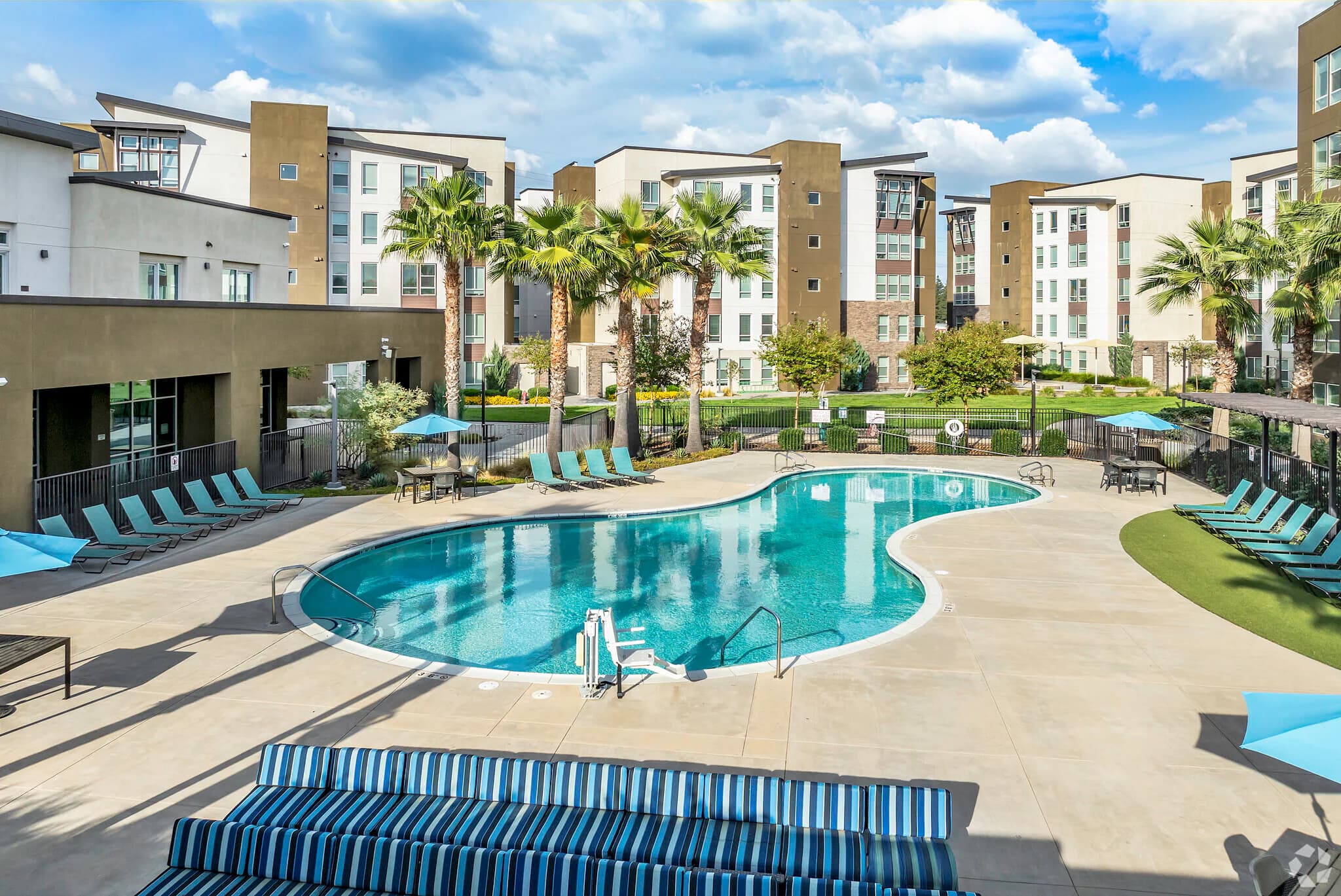 The Crossings Student Apartments