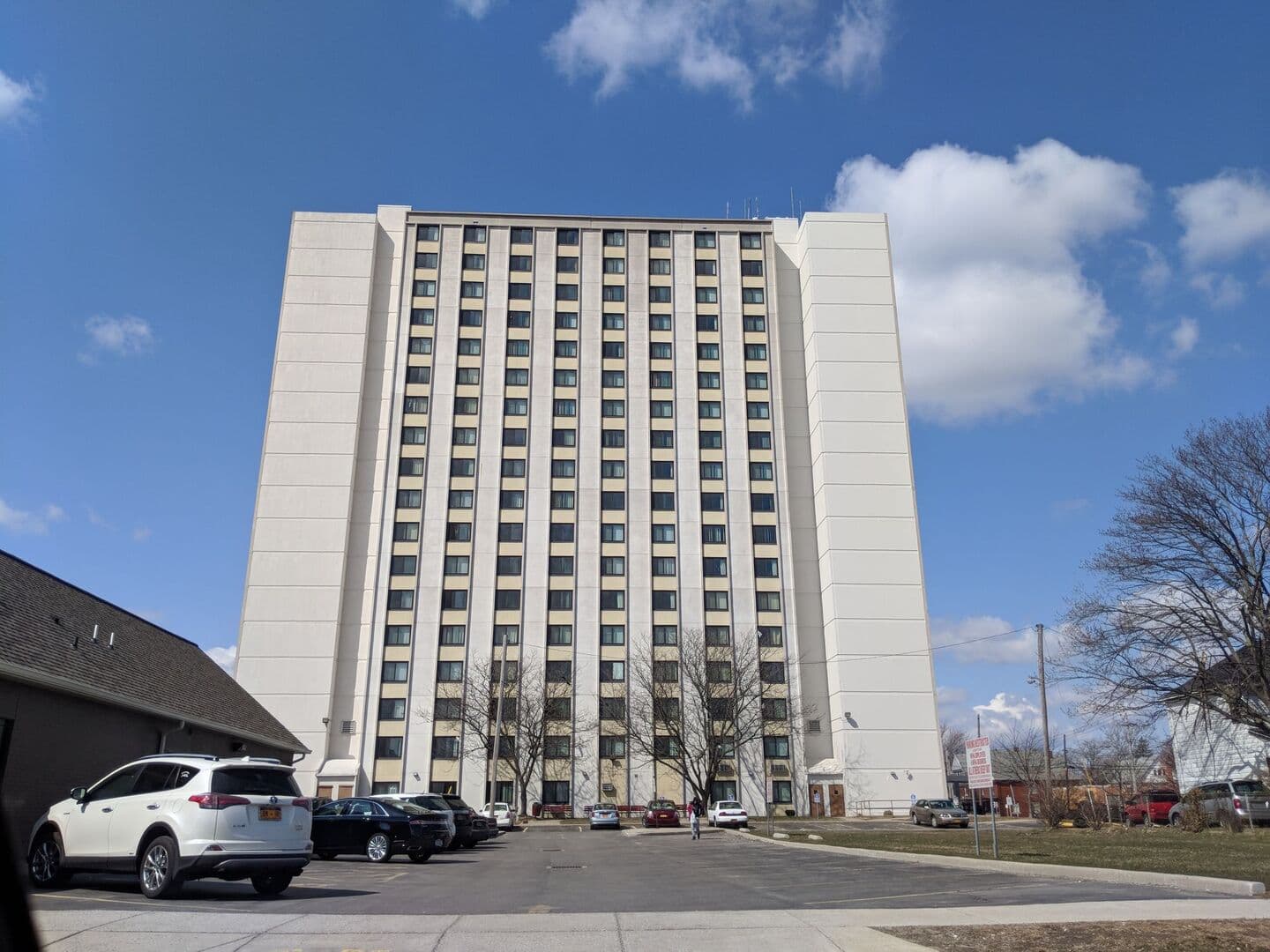 Niagara Towers